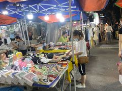 -吴山路夜市