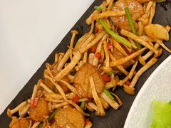 -荟廷·晶萃(陆家嘴尚悦湾店)