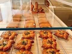 -VERIE BAKEHOUSE