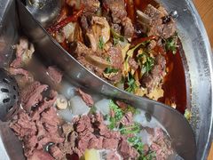 -大众跷脚牛肉馆·非遗传承单位(峨眉山店)