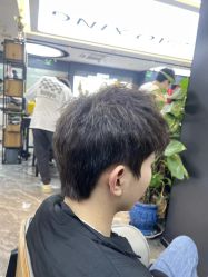 -藤野造型·专业烫染店