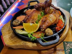 -米德维奇俄式西餐厅(西六道街店)