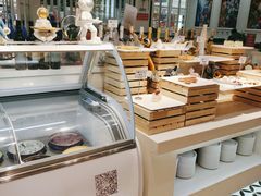 面包甜点陈列柜-阿尔卑斯比萨牛排自助(万达广场店)