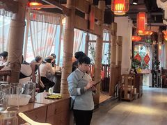 -万重锦·人文川菜馆(骡马市店)