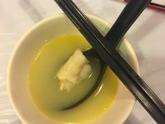 -鲜入围煮花胶鸡海鲜火锅