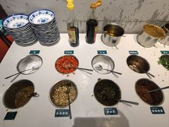 -王奋斗贵州酸汤牛肉火锅