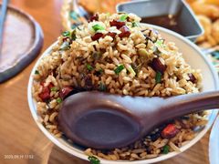 -包整·丝娃娃(一览甲秀楼风景店)