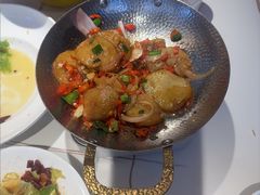 -阿瓦山寨·湘菜现炒·剁椒鱼头王(咸阳总店)