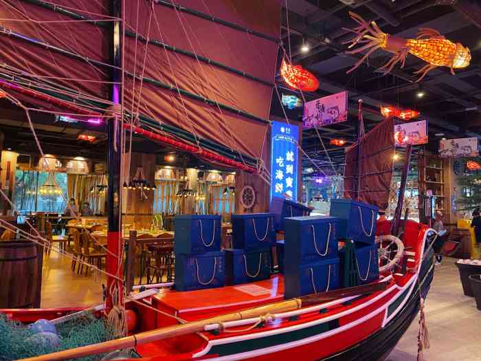 宝燕海鲜大排档(虹桥路店)-"家附近的海鲜大排档完成新装修,试营业