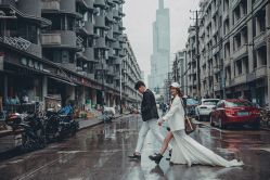 -雪中彩影婚纱摄影·微光艺术中心