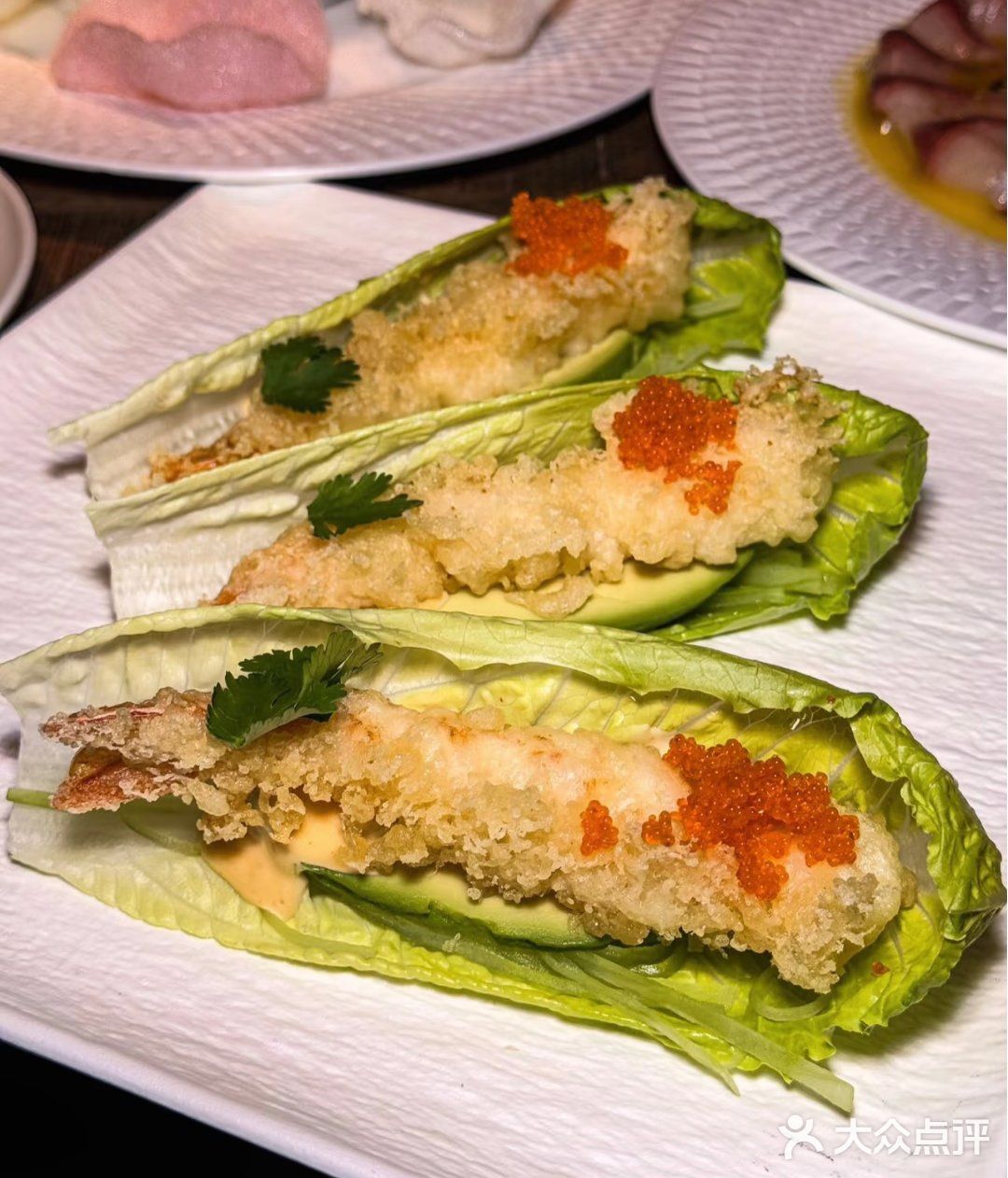 不论是深夜小酌还是朋友聚餐，这里都是绝佳选择