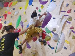 -问山MountQuest攀岩馆