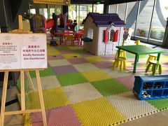 -上海滴水湖皇冠假日酒店