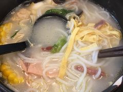 -老妈米线(港龙店)