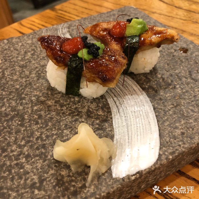 町之户料理(恒一广场店)鹅肝寿司卷图片