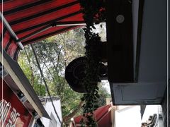 -Double cafe