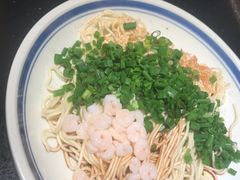 葱油三虾拌面-老头儿油爆虾·知味杭州(爱琴海购物中心)