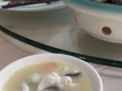 -东豪园林海鲜酒家(南港路辅路店)