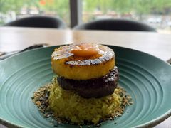焦糖菠萝流心和牛姜黄糙米饭-FOOOO CITY CLUB 孚乐里音乐西餐酒吧(悠方店)