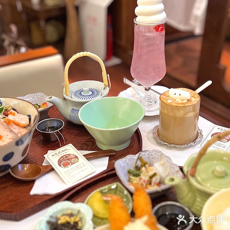 在上海书城！书城里藏了家日式漫画风料理店🤩