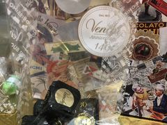 -VENCHI 闻绮(北京国贸商城店)