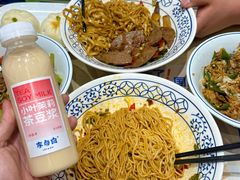 -李与白包子铺(桐梓林店)