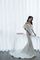 -Lady  Jane高端婚纱礼服馆