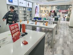 -荣耀授权专卖店(黄浦浙江中路店)