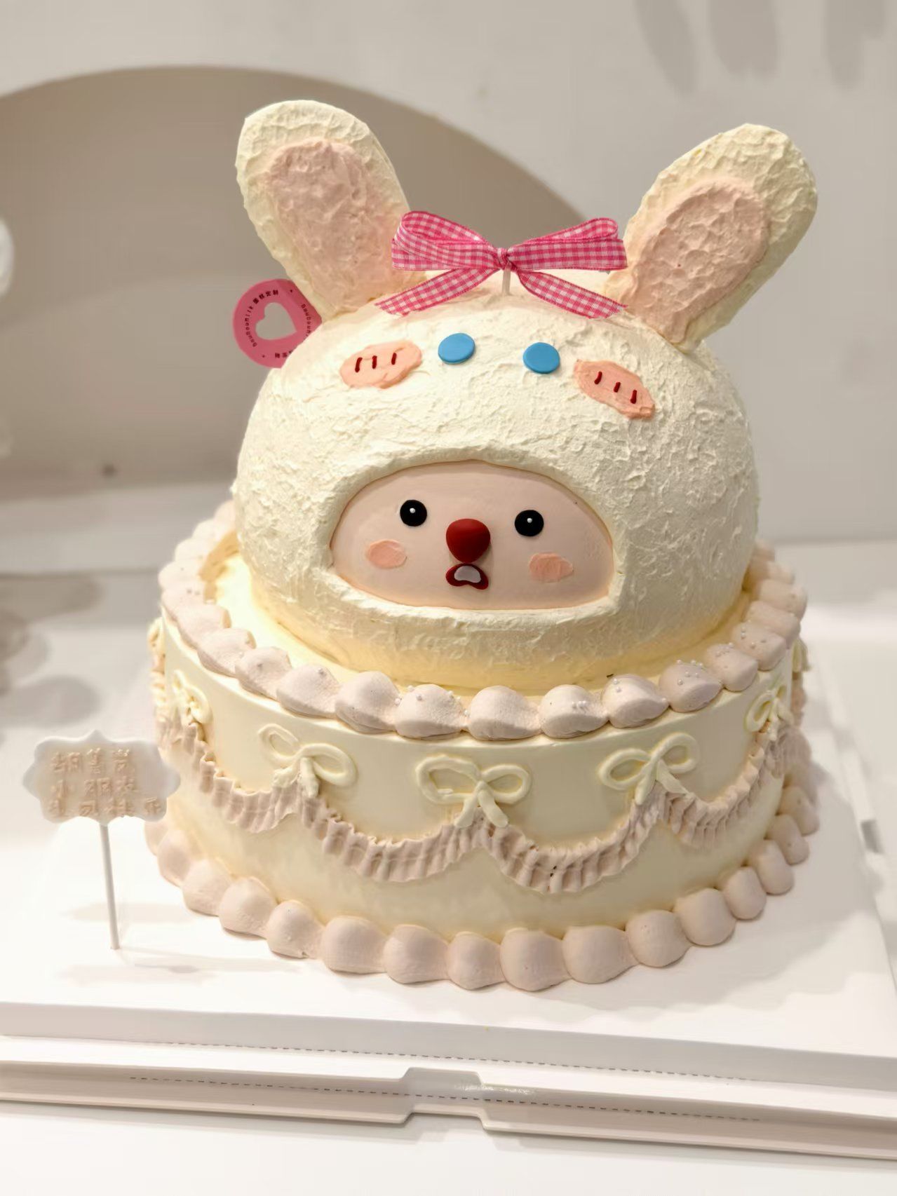 双层loopy兔子生日蛋糕