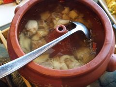 -云海肴·汽锅鸡·云南菜(天山百盛优客店)