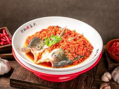 -园中园美食城