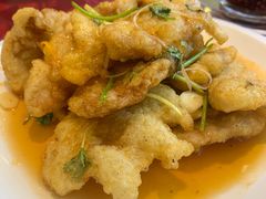 锅包肉热销-长城东北菜(新港西路店)