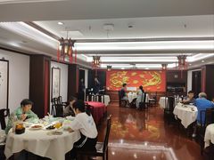 -梅龙镇酒家(南京西路总店)