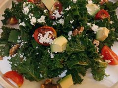 牛油果羽衣甘蓝沙拉-The Rug Cafe(王府中环店)