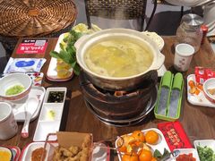 -阿润打边炉·鲜切鸡煲(华漕店)