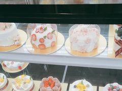-花花卷卷·鲜食蛋糕(静安久光百货店)