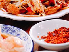 -谢老五跷脚牛肉·非遗传承店