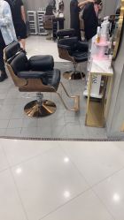 点击看大图 -八佰伴8008星级形象店