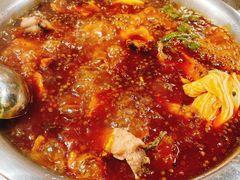 -肖肖酸萝卜鱼火锅(总店)