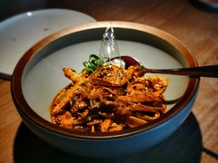 敲糖棒棒鸡-辛香汇·现炒川菜(淮海路百盛店)