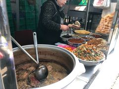-清真马乐贝腊牛肉蛋黄菜夹馍(马蓉洒金桥店)