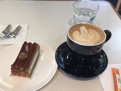 -Dough&Joe团憩(瑞虹天地月亮湾店)