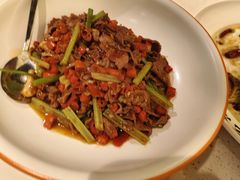 -江渔儿酸菜鱼(映月湖环宇城店)
