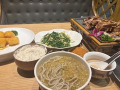 -哈啾嗨·新概念蒙餐(红星新城店)