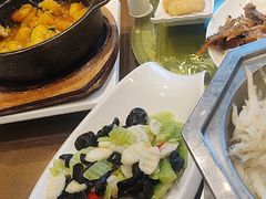 -赶海部落海鲜城(海阳路店)