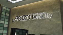 -AKOZO Beauty Salon