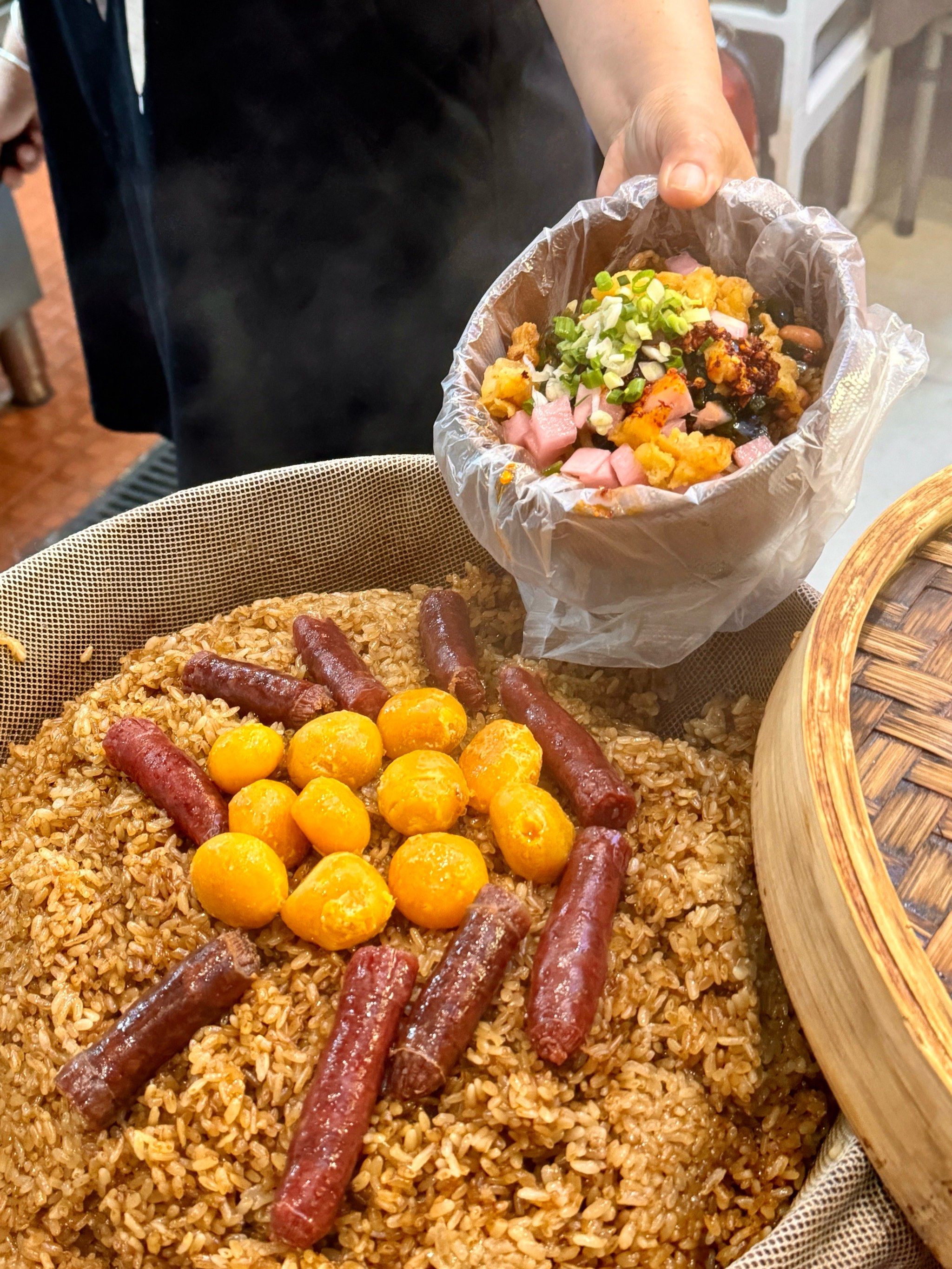 同济路!回头超5次的贵州糯米饭!