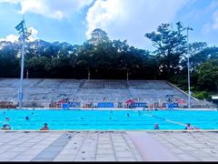 -越秀山游泳场