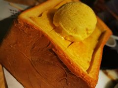 面包诱惑-绿茶餐厅(同成街华联店)