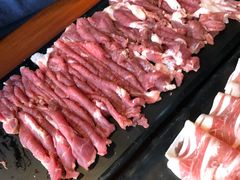 鲜切羊腿肉-臻馆小龙虾